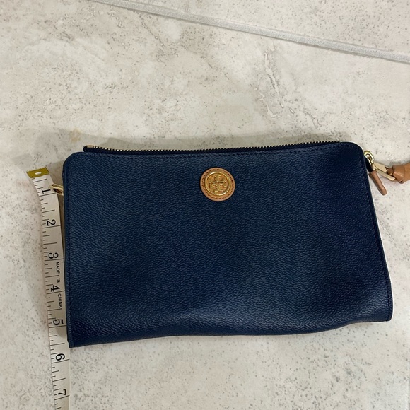 TORY BURCH!! ❤️ blue clutche - Picture 6 of 8